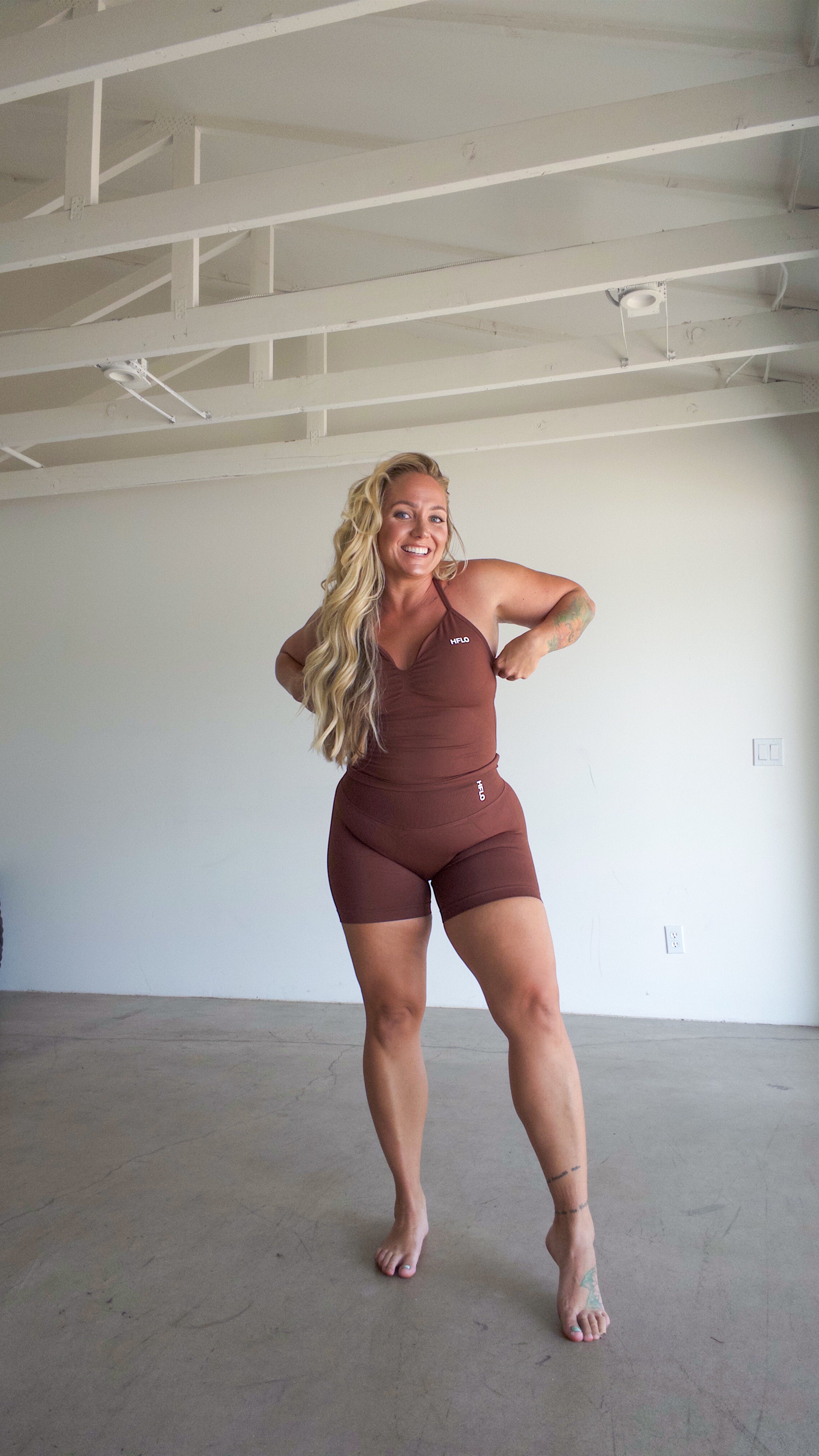 Contour Tank